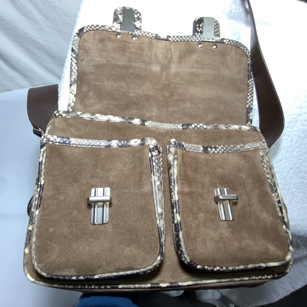 NWT - Michael Kors Large Suede Flap Hewitt Messenger - Picture 4 of 14